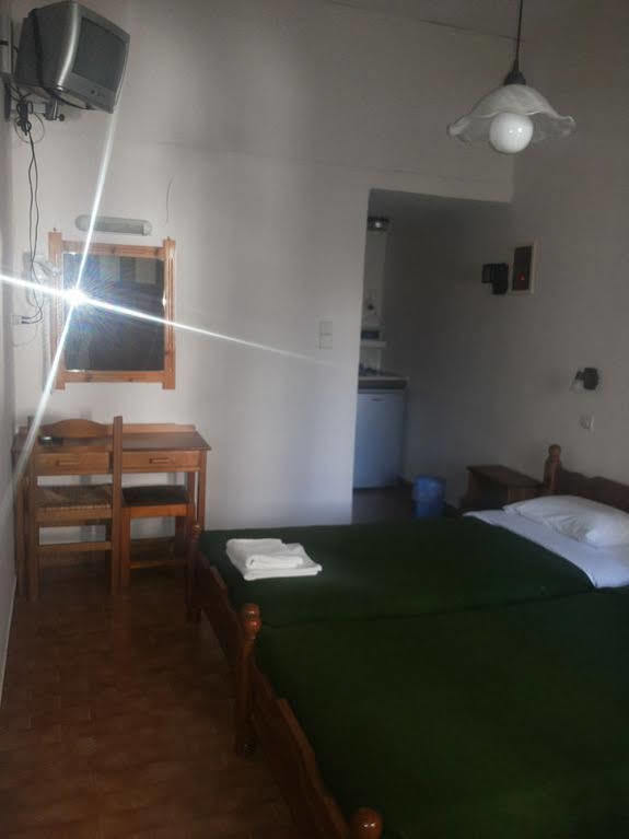 Stelios Rooms Палиохора Екстериор снимка