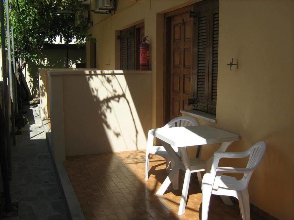 Stelios Rooms Палиохора Екстериор снимка